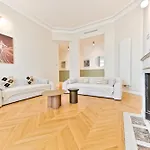 Appartement Moderne Et Climatise - Arc De Triomphe
